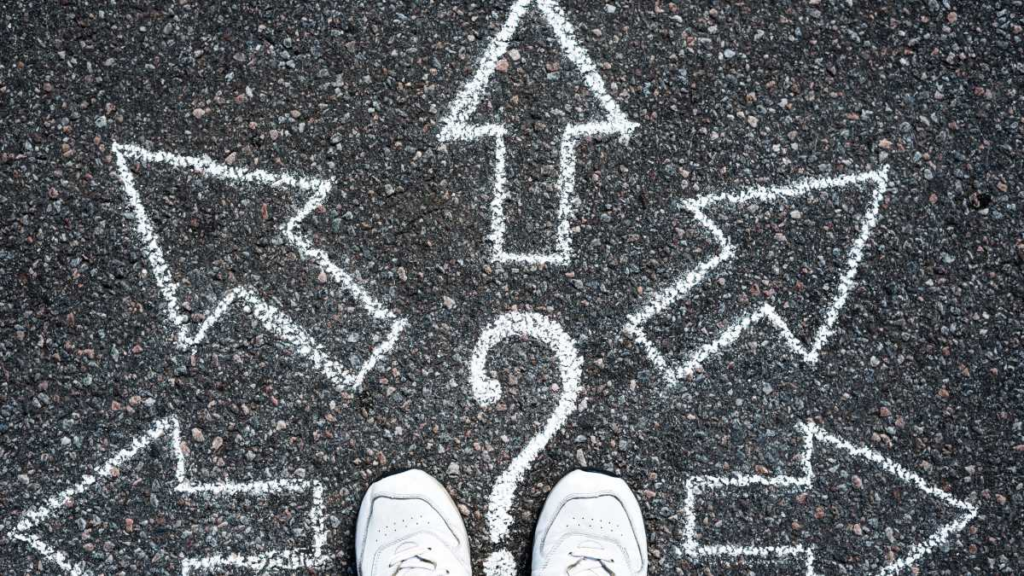 5 Tips to Help Keynote Speakers Get Noticed in 2024
