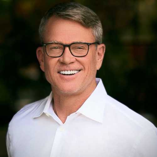 Dean Carter