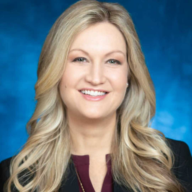 Lindsey Piegza
