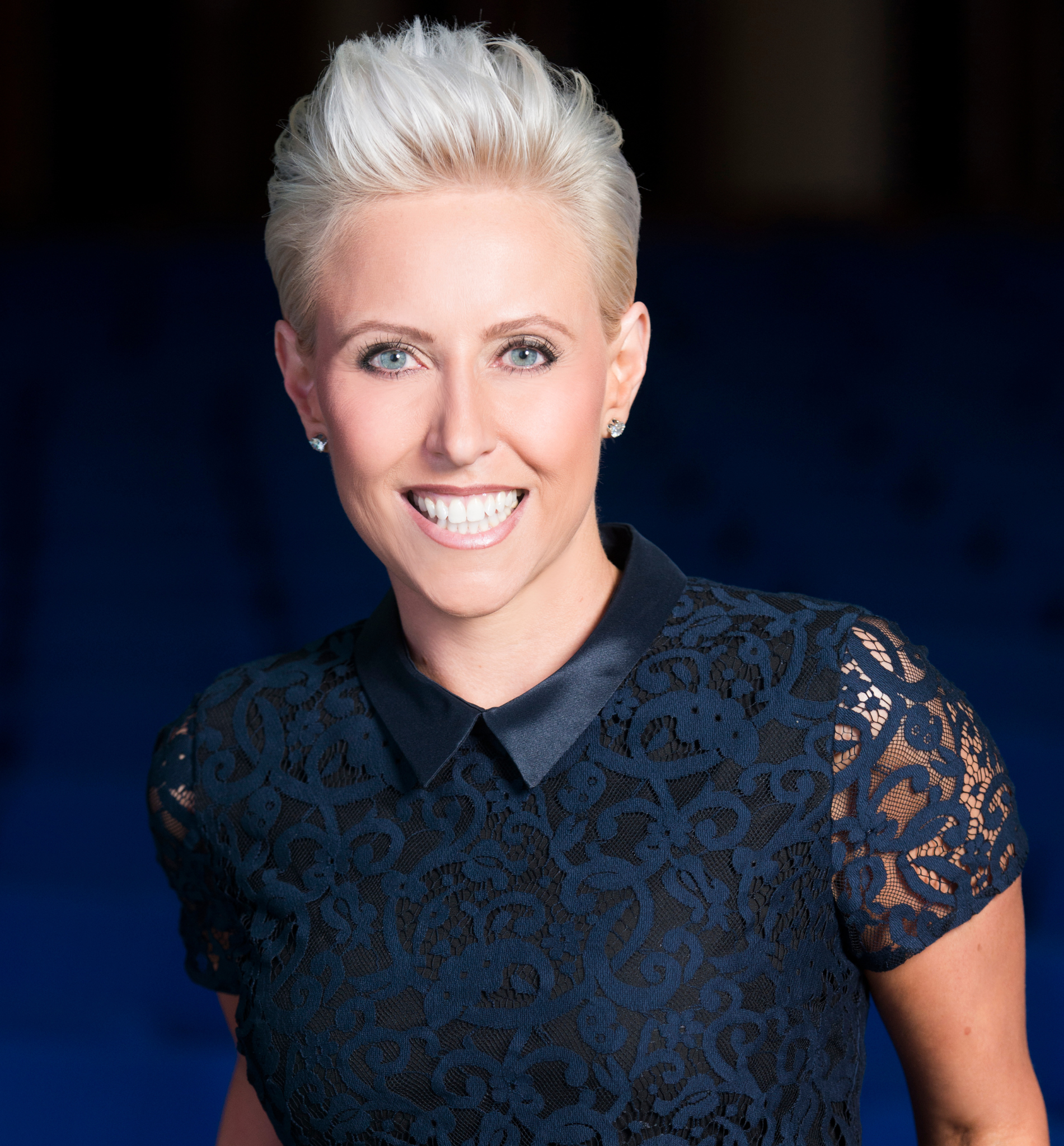 Laura Schwartz | Keynote Speaker | Book for Your Event